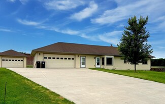 310 W 28th Cir, Marshfield, WI 54449