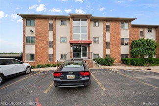 1974 Klingensmith Rd Unit 1-A, Bloomfield Hills, MI 48302