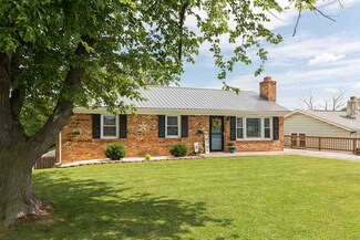 66 Kendrick Ave, Verona, VA 24482