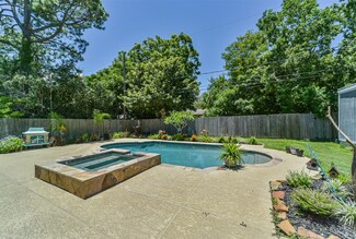 4718 Charles St, Seabrook, TX 77586