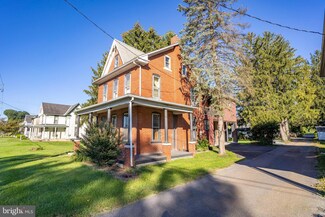 719 E Main St, Annville, PA 17003