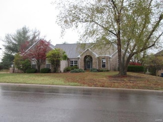 529 Malinmor Dr, Weldon Spring, MO 63304