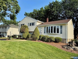 344 Morris Ln, New Milford, NJ 07646