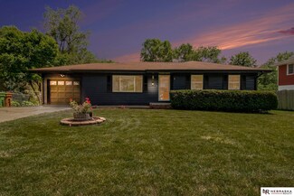 2813 Sandra St, Bellevue, NE 68147