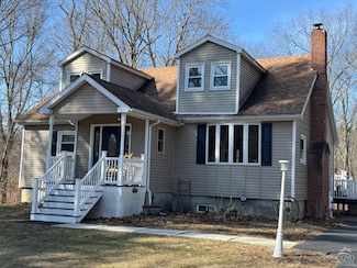 317 Scutt Rd, Greenville, NY 12083