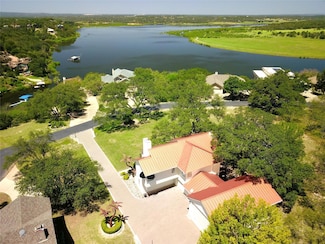 333 Quail Run Ct, Spicewood, TX 78669