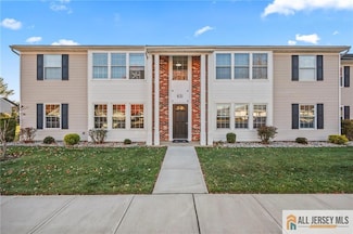 631 Madison Dr Unit B, Monroe Township, NJ 08831