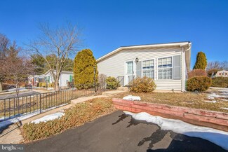 14 Juniper Ct W, Harleysville, PA 19438