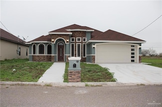 104 Los Altos St, Roma, TX 78584