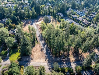 13560 Goodall Rd Unit 6, Lake Oswego, OR 97034