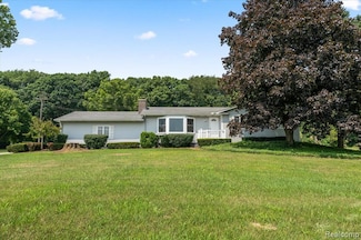 14600 Darling Rd, Milan, MI 48160