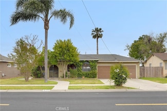 4662 Howard Ave, Los Alamitos, CA 90720