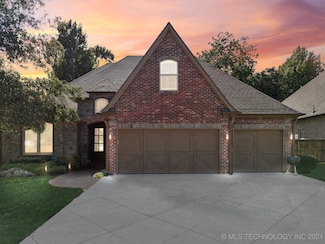 7726 S Indian Ave, Tulsa, OK 74132