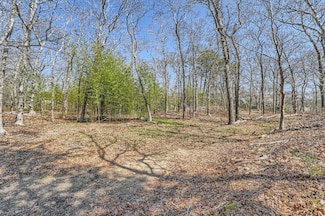 515 B Edgartown Vineyard Haven Rd, Vineyard Haven, MA 02568