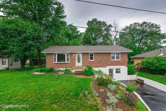1804 Notre Dame St, Jefferson City, MO 65101