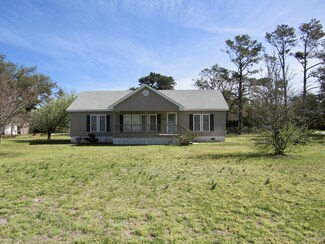 270 Shell Rd, Atlantic, NC 28511
