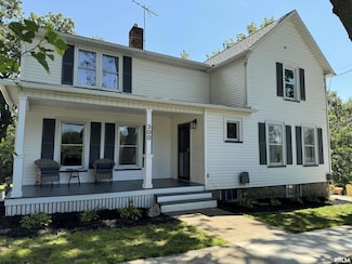 300 S Henderson St, Toulon, IL 61483