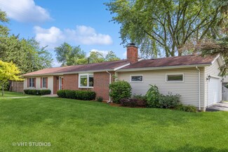 17696 W Warren Ave, Grayslake, IL 60030