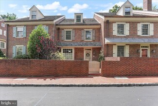 102 Willowmere Ln, Ambler, PA 19002