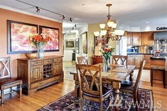400 Walnut St Unit 201, Edmonds, WA 98020