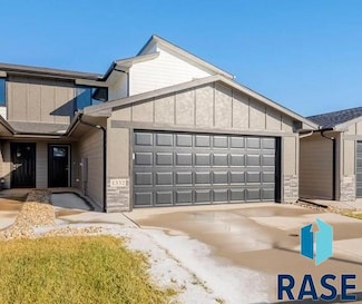 1332 N Kenley Pl Place, Tea, SD 57064