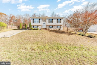 38532 Arlington Dr, Mechanicsville, MD 20659