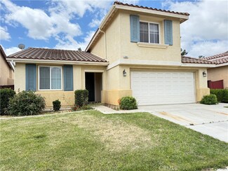 1541 Midnight Sun Dr, Beaumont, CA 92223