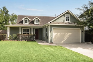 1115 Du Barry Ln, Houston, TX 77018