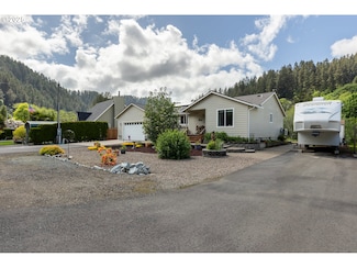 440 E Evans Dr, Tidewater, OR 97390
