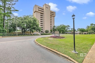 100 Tower Dr Unit 704, Daphne, AL 36526
