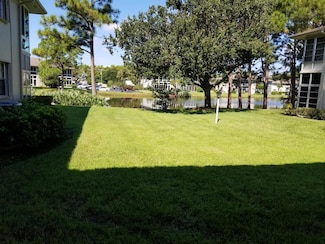 31 Lake Vista Trail Unit 105, Port Saint Lucie, FL 34952