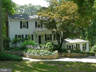 13606 Summer Hill Dr, Phoenix, MD 21131