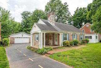 920 E University St, Springfield, MO 65807