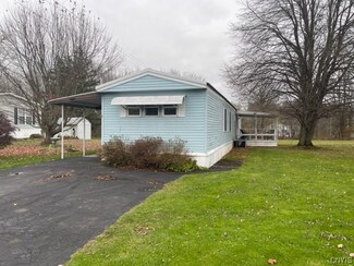 1 Furlong Dr, Fulton, NY 13069