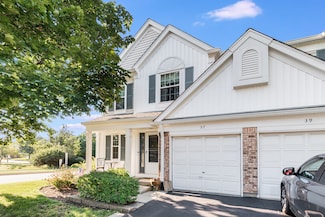 37 Crab Tree Dr, Westmont, IL 60559