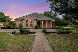 2800 Broadacres Ln, Arlington, TX 76016