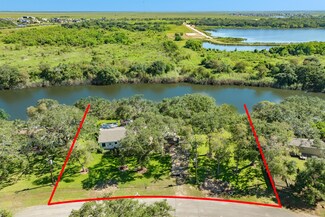 2910 Shady Creek Ln, Freeport, TX 77541