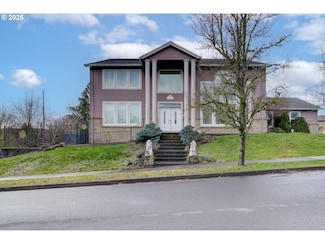 6518 SE Platt Ave, Portland, OR 97236
