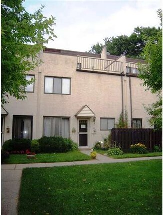 7601 Crittenden St Unit H4, Philadelphia, PA 19118