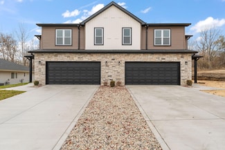 5788 Adams St, Merrillville, IN 46410