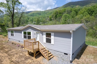 1455 Newfound Rd, Leicester, NC 28748