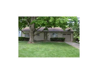 8200 Barkley Ln, Overland Park, KS 66204