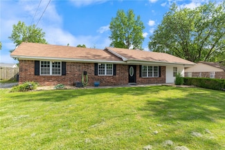 1207 SE E St, Bentonville, AR 72712