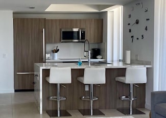 401 N Birch Rd Unit 415, Fort Lauderdale, FL 33304