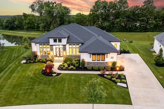 9461 Waterford Dr, Powell, OH 43065