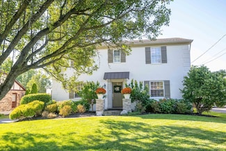 7685 Kennedy Ln, Cincinnati, OH 45242