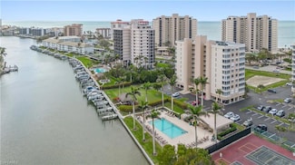 11118 Gulf Shore Dr Unit 503, Naples, FL 34108