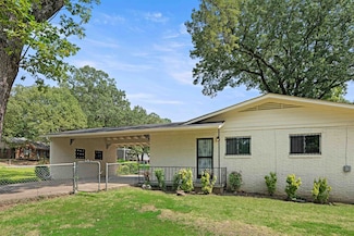 4025 Bishops Bridge Rd, Memphis, TN 38118