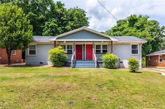 2536 Mcafee Rd, Decatur, GA 30032