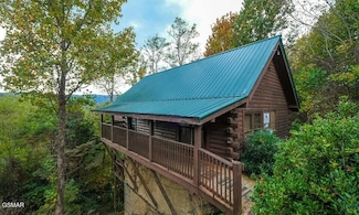 544 Royal Coachman Dr, Pigeon Forge, TN 37863